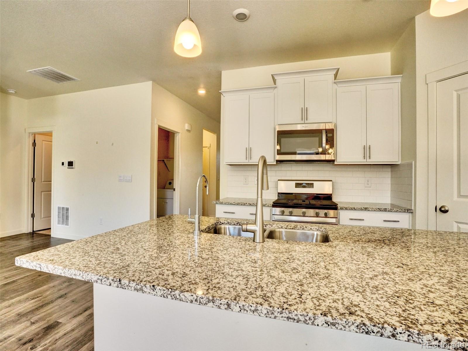 MLS Image #10 for 13335  xanthia street,thornton, Colorado