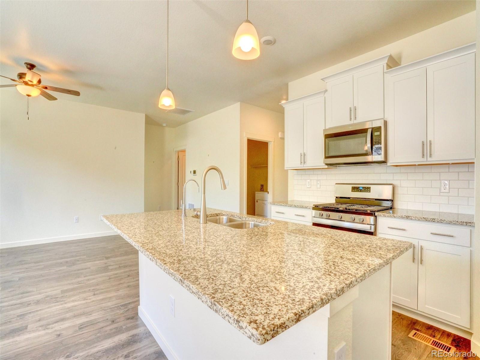MLS Image #4 for 13335  xanthia street,thornton, Colorado