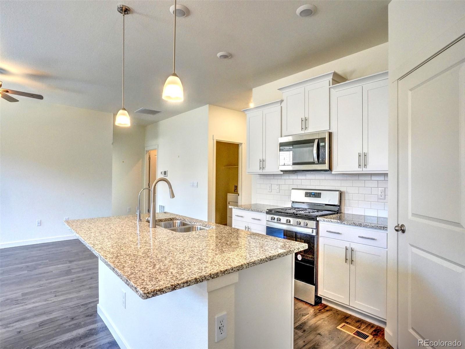 MLS Image #7 for 13335  xanthia street,thornton, Colorado