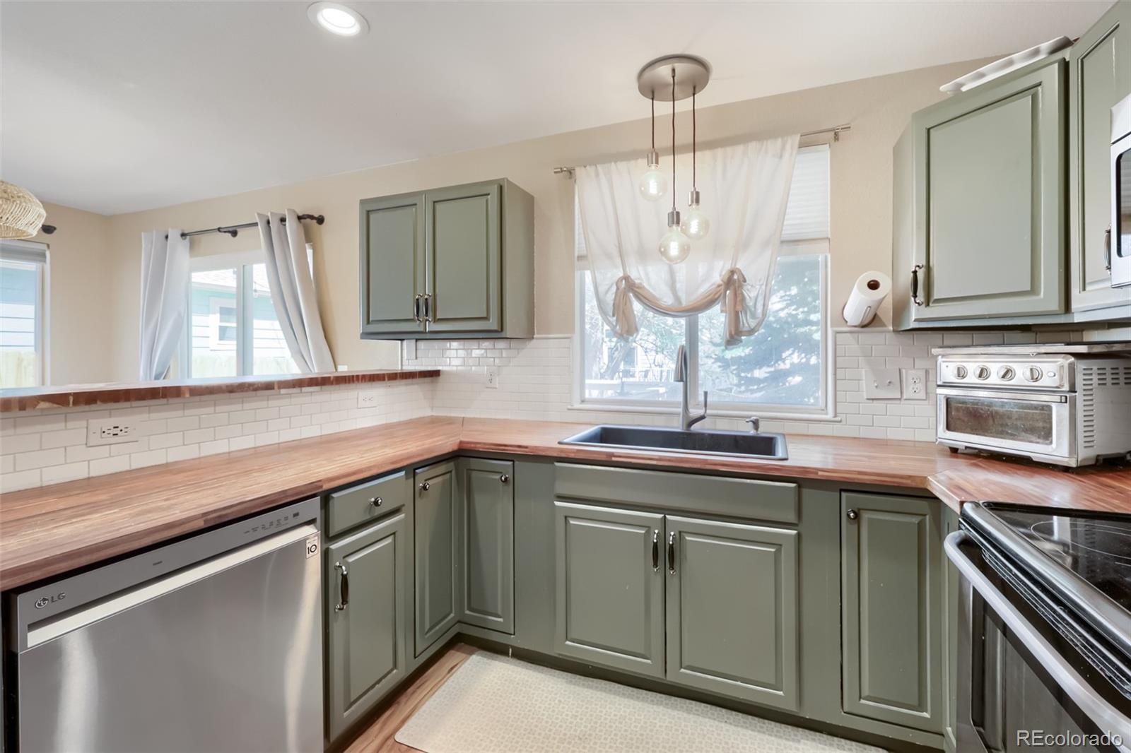 MLS Image #11 for 8746  cloverleaf circle,parker, Colorado