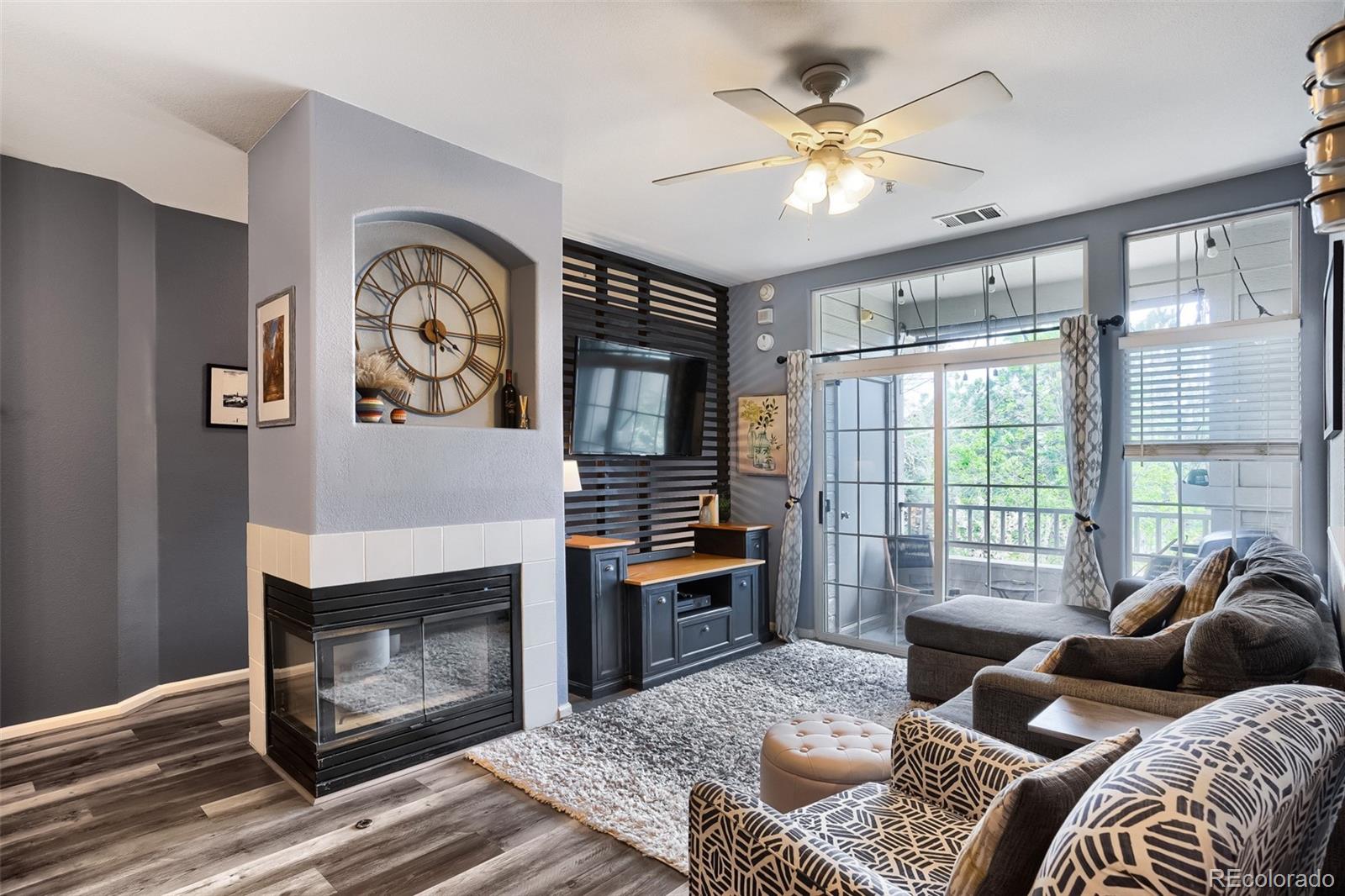 MLS Image #5 for 9550 e florida avenue,denver, Colorado