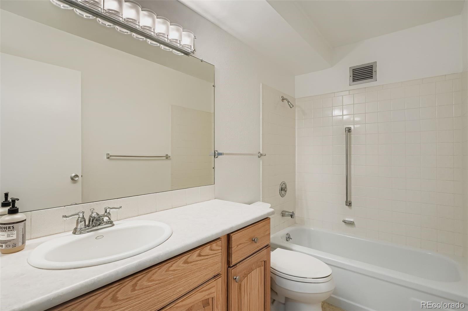 MLS Image #11 for 495 s dayton street,denver, Colorado