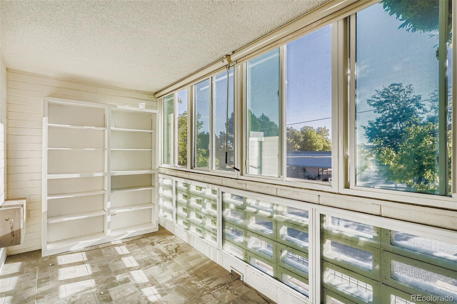 MLS Image #6 for 495 s dayton street,denver, Colorado