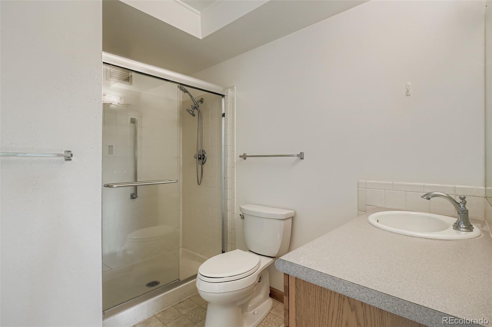MLS Image #8 for 495 s dayton street,denver, Colorado