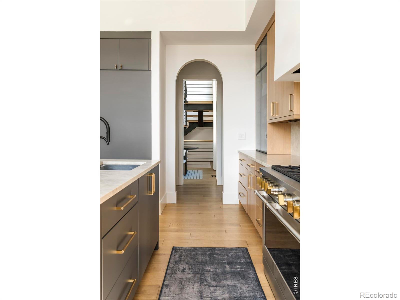 MLS Image #12 for 908  pikes peak lane,louisville, Colorado