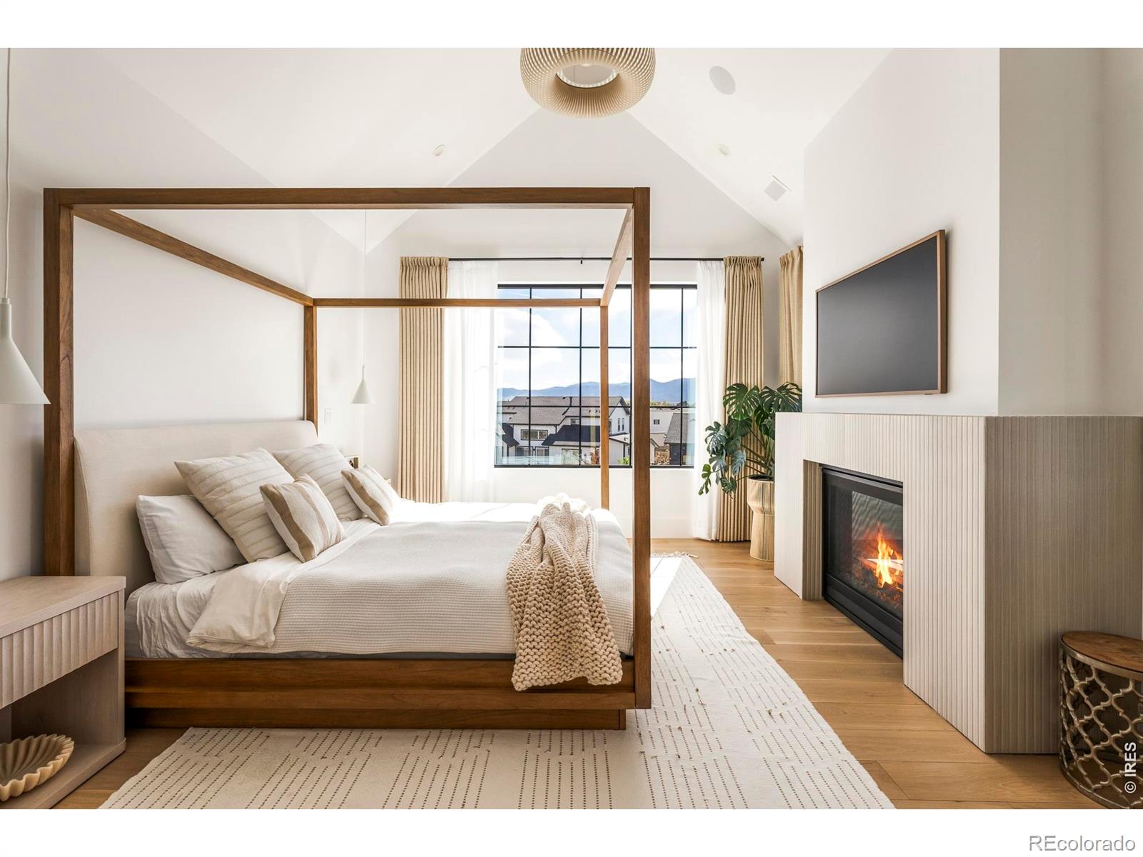 MLS Image #20 for 908  pikes peak lane,louisville, Colorado