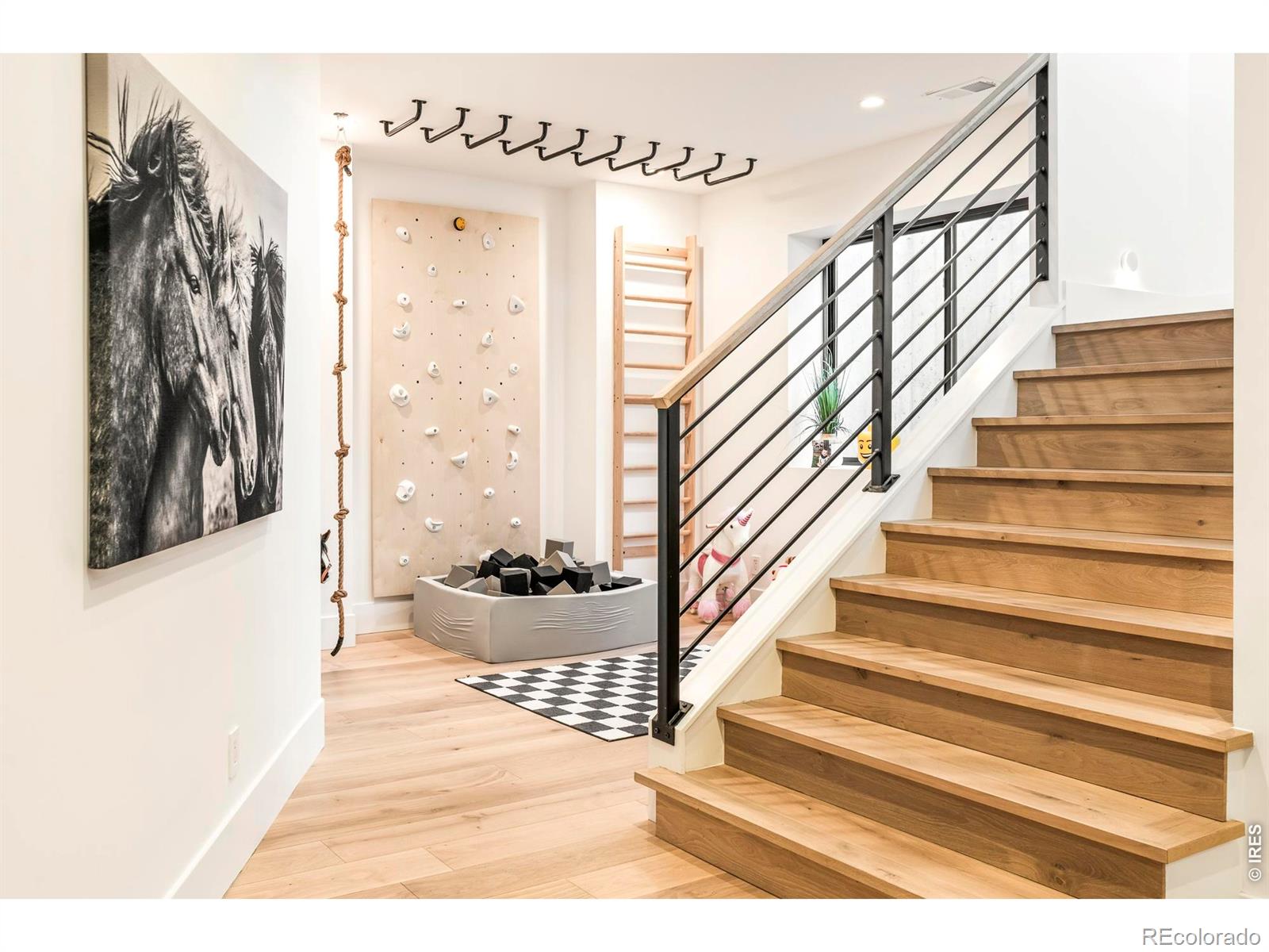 MLS Image #31 for 908  pikes peak lane,louisville, Colorado