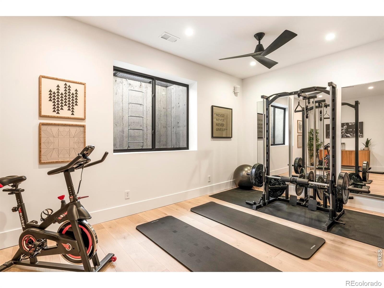 MLS Image #35 for 908  pikes peak lane,louisville, Colorado