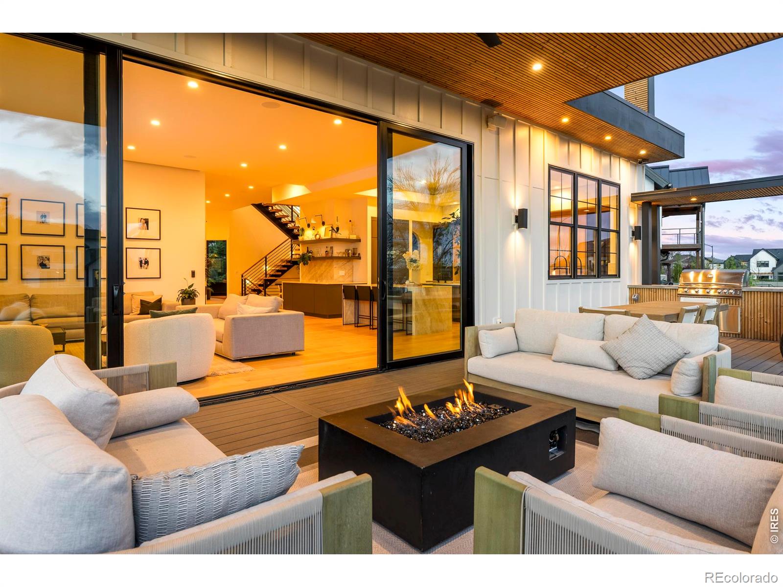 MLS Image #46 for 908  pikes peak lane,louisville, Colorado