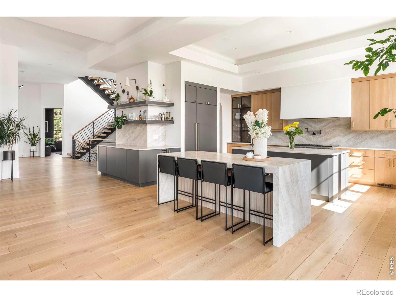 MLS Image #9 for 908  pikes peak lane,louisville, Colorado