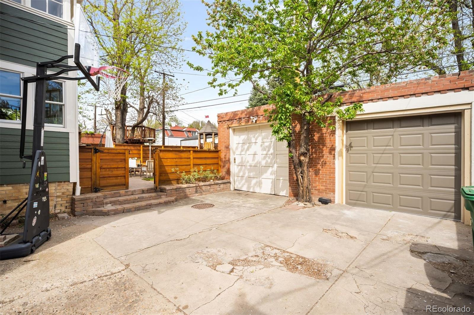 MLS Image #39 for 1368  ash street,denver, Colorado