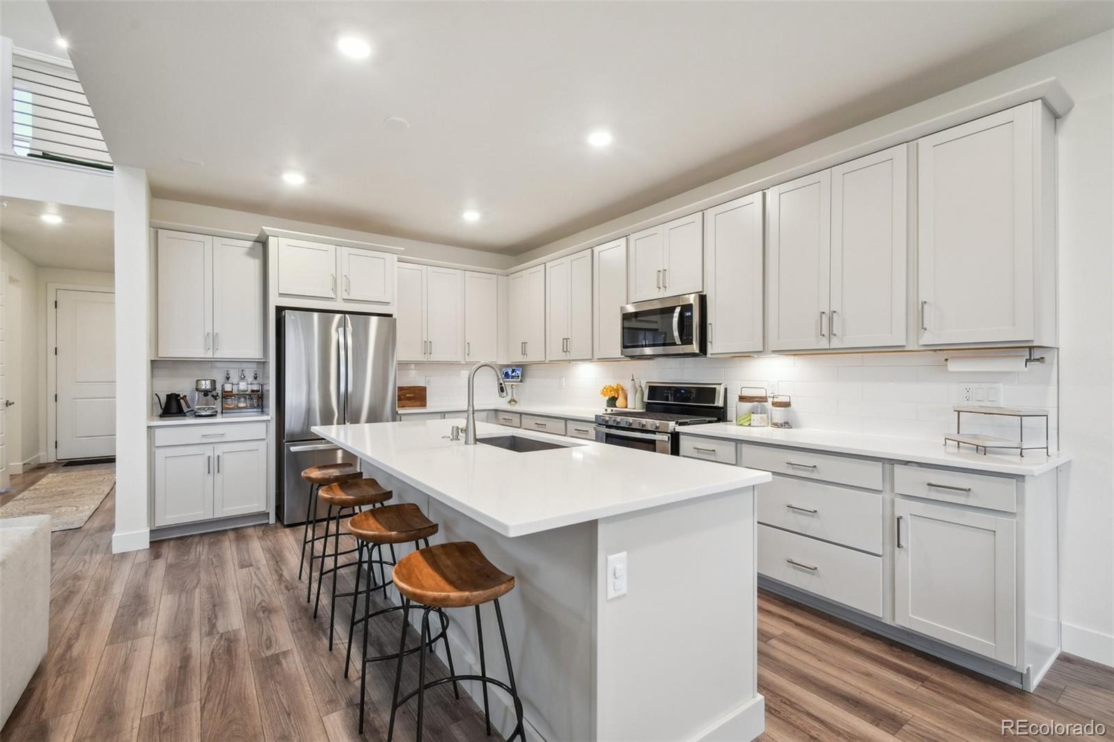 MLS Image #11 for 9989  victor street,commerce city, Colorado
