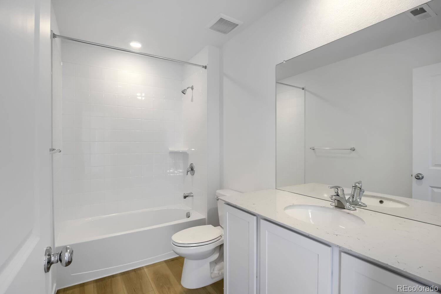 MLS Image #7 for 236  kobe lane,johnstown, Colorado