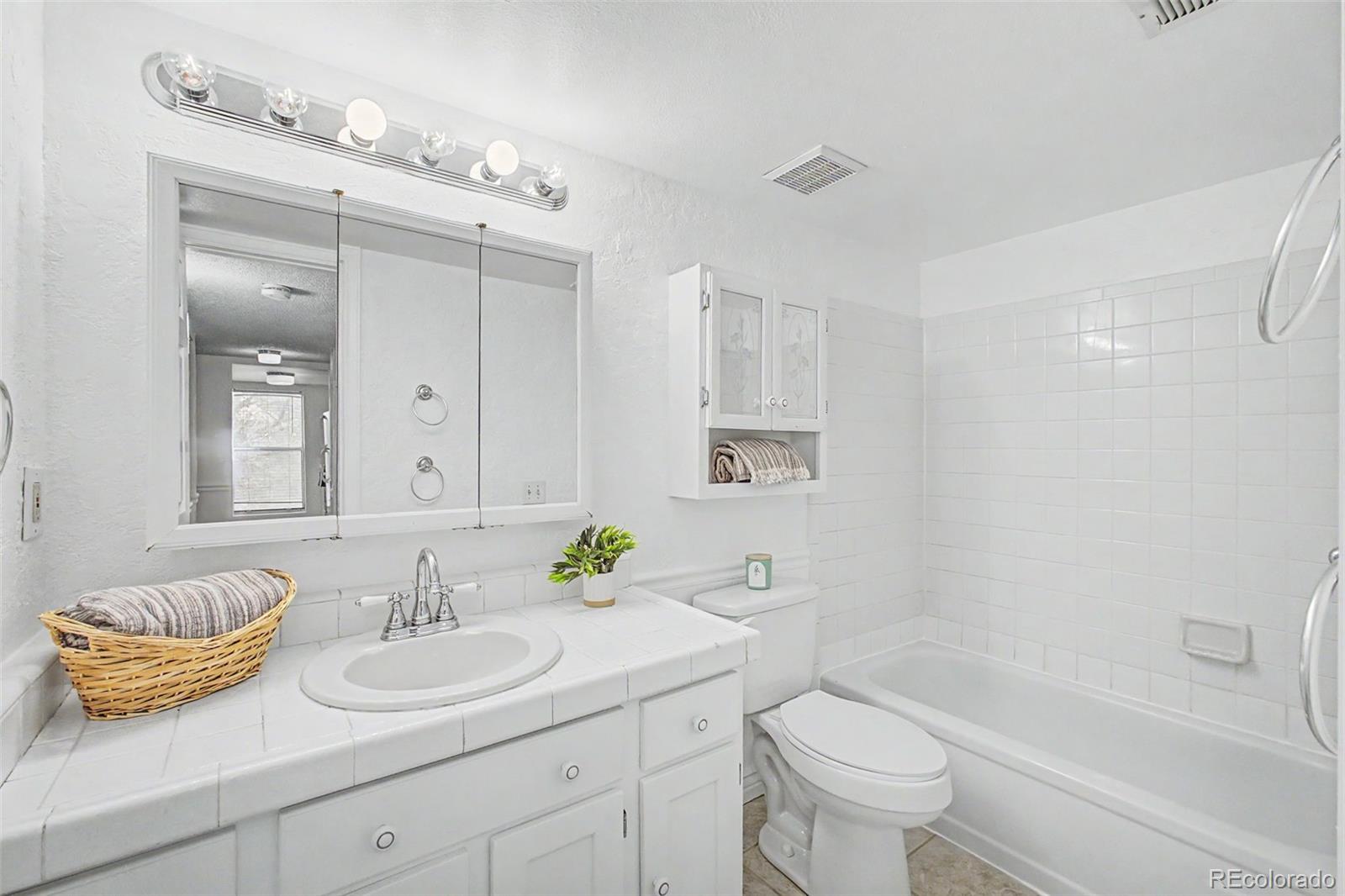 MLS Image #12 for 3872 s fraser street,aurora, Colorado