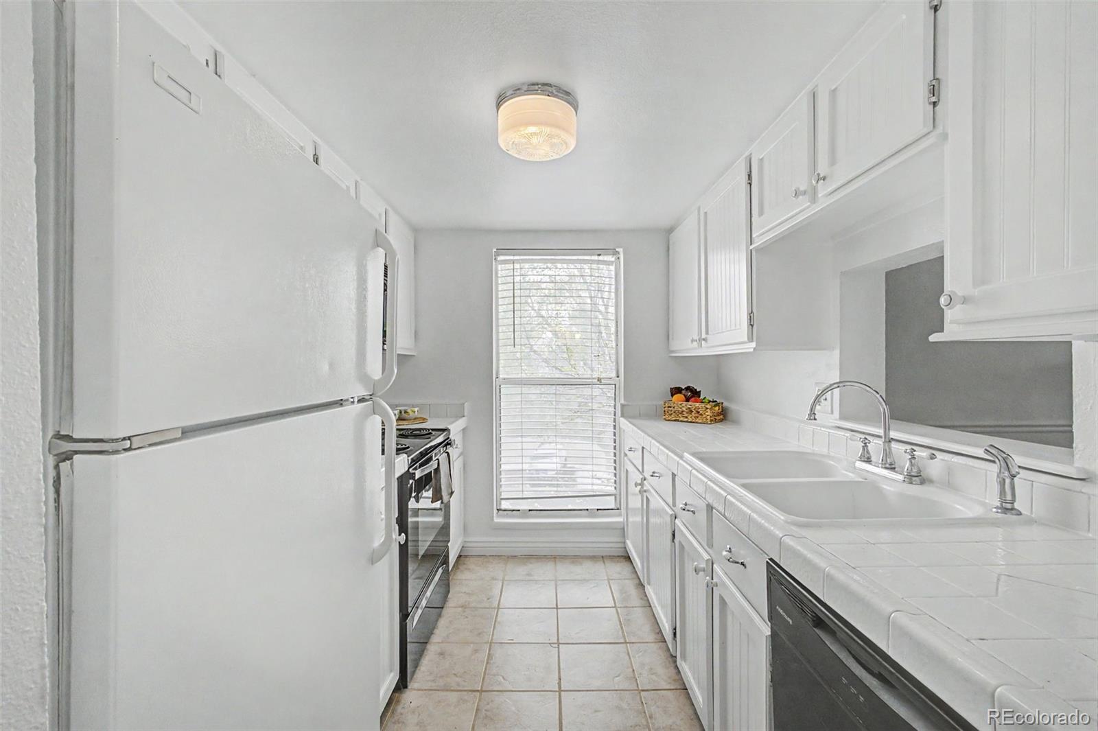 MLS Image #5 for 3872 s fraser street,aurora, Colorado