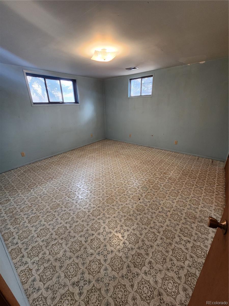 MLS Image #12 for 6525 e harvard avenue,denver, Colorado