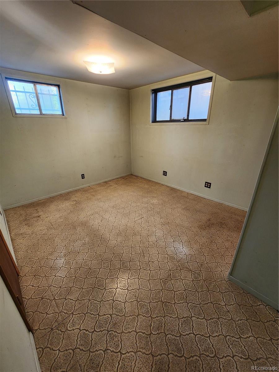 MLS Image #13 for 6525 e harvard avenue,denver, Colorado