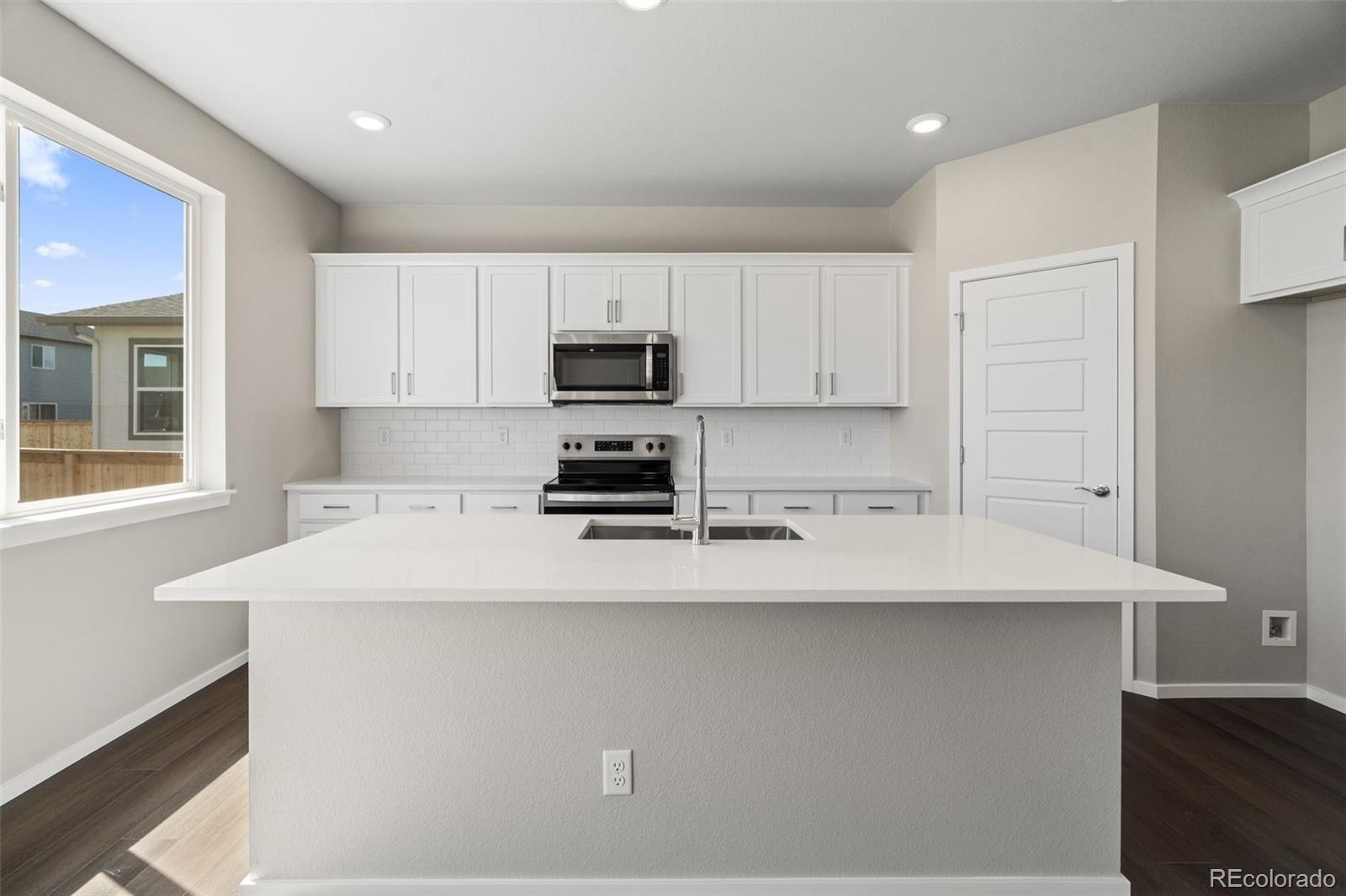 MLS Image #3 for 2732  mosker street,strasburg, Colorado
