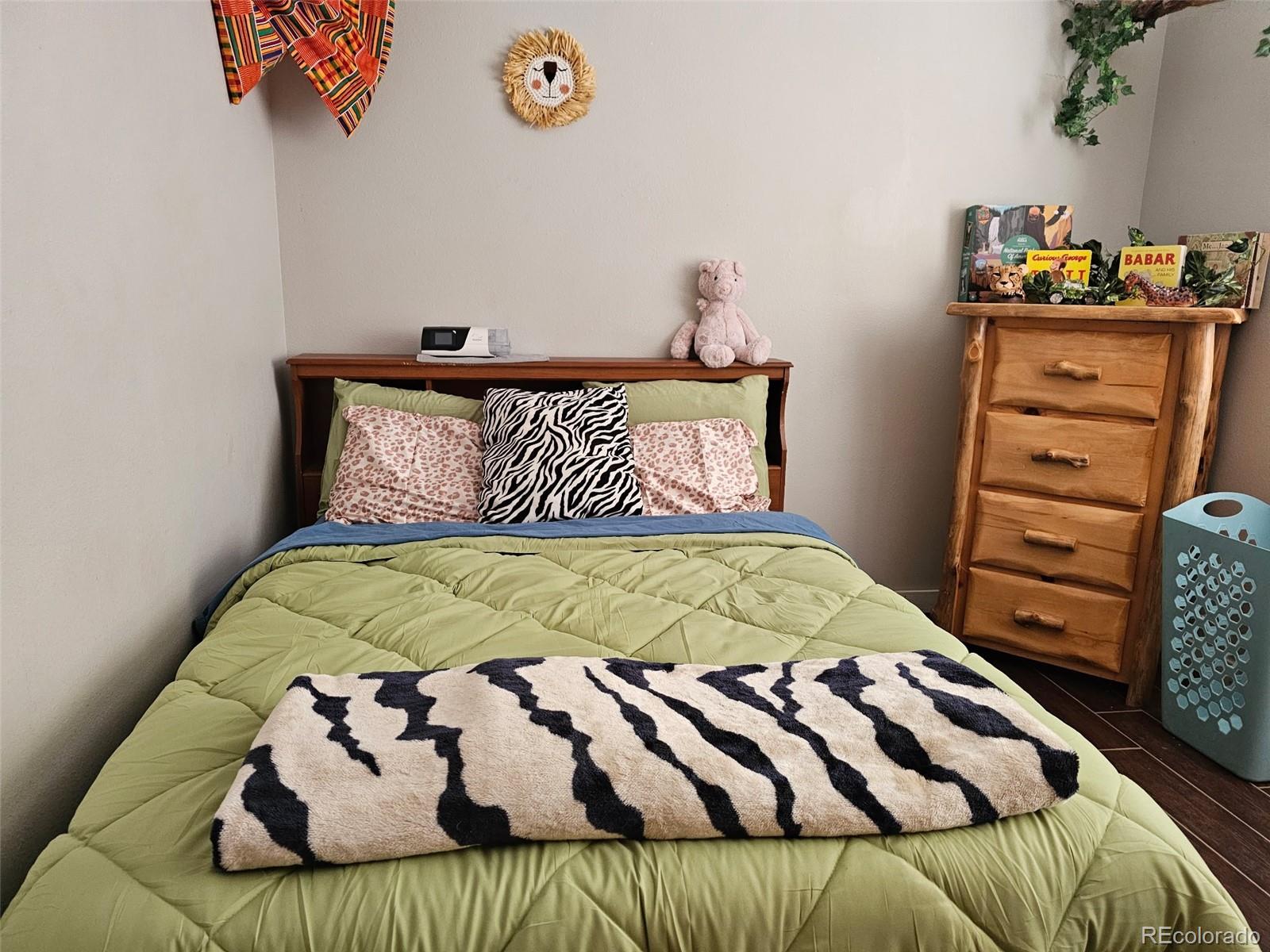 MLS Image #3 for 6050  mountain shadow view,colorado springs, Colorado
