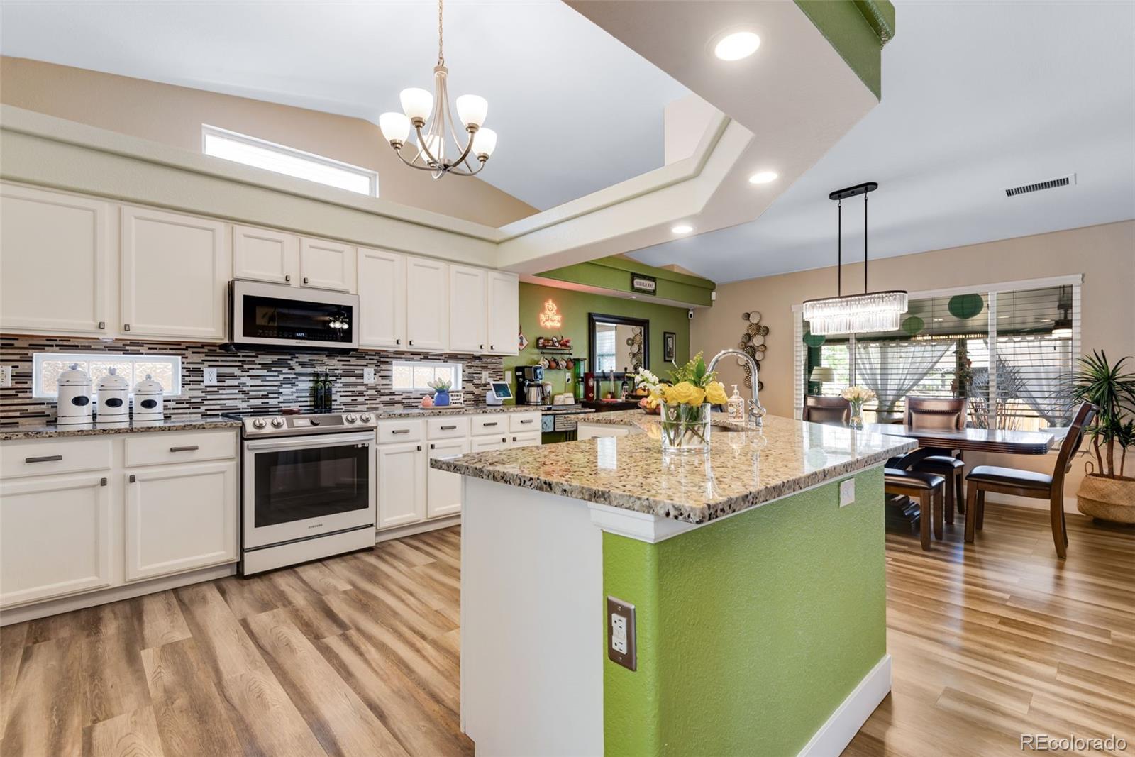 MLS Image #14 for 19573 e 40th drive,denver, Colorado