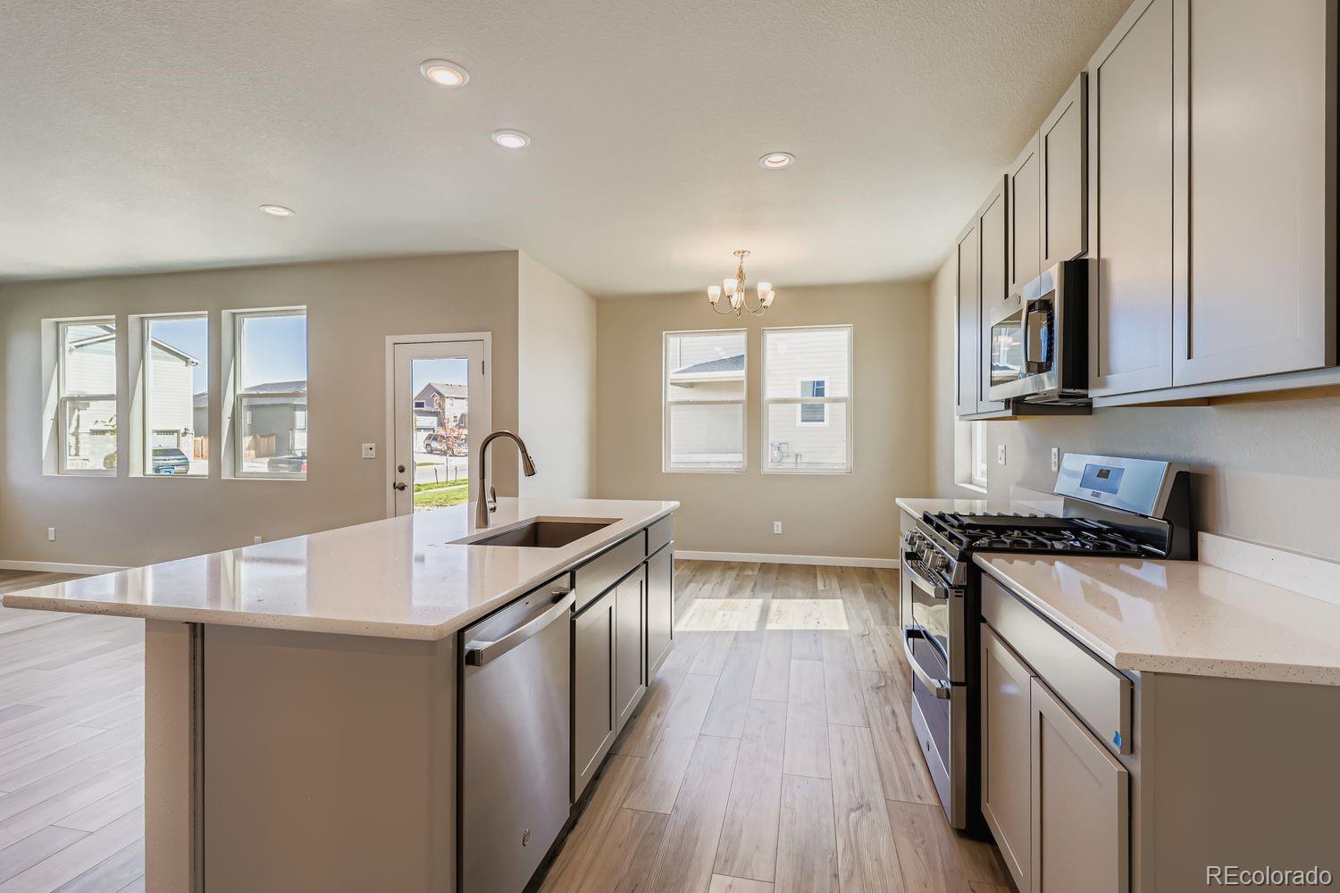 MLS Image #5 for 2143  silverado lane,fort lupton, Colorado