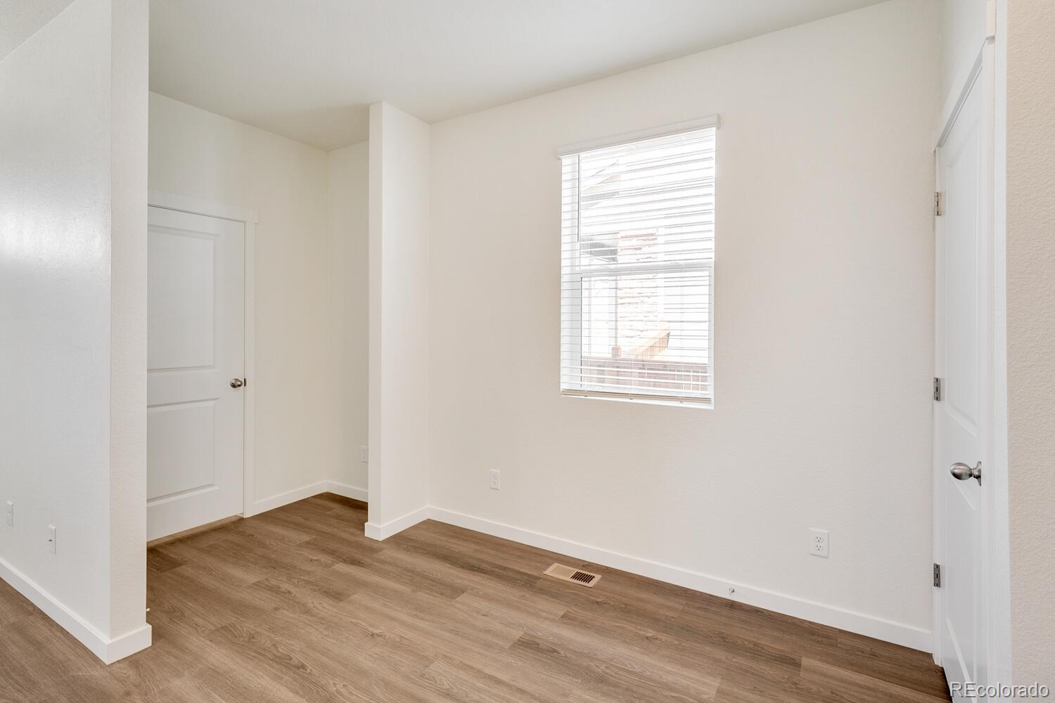 MLS Image #11 for 9825  bahama street,commerce city, Colorado