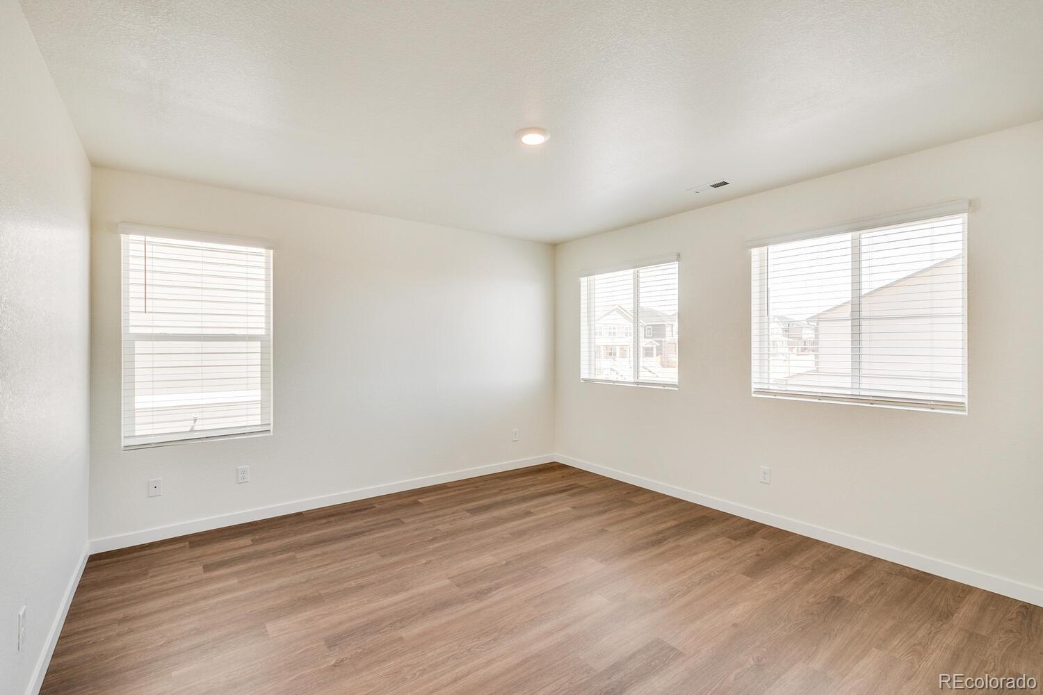 MLS Image #14 for 9825  bahama street,commerce city, Colorado