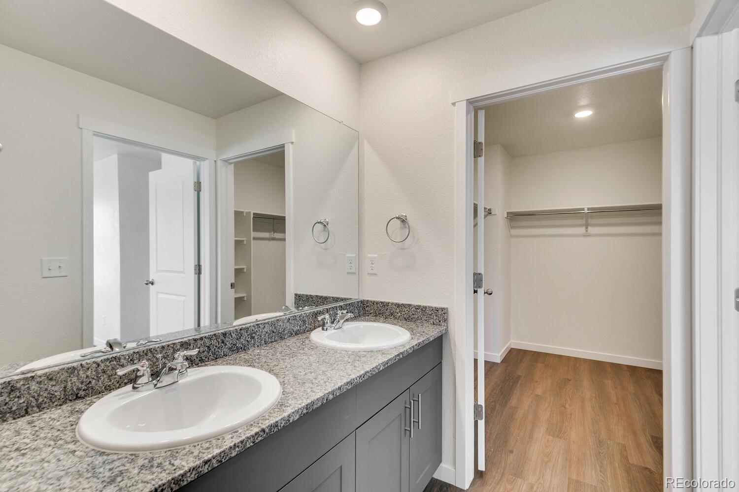 MLS Image #17 for 9825  bahama street,commerce city, Colorado