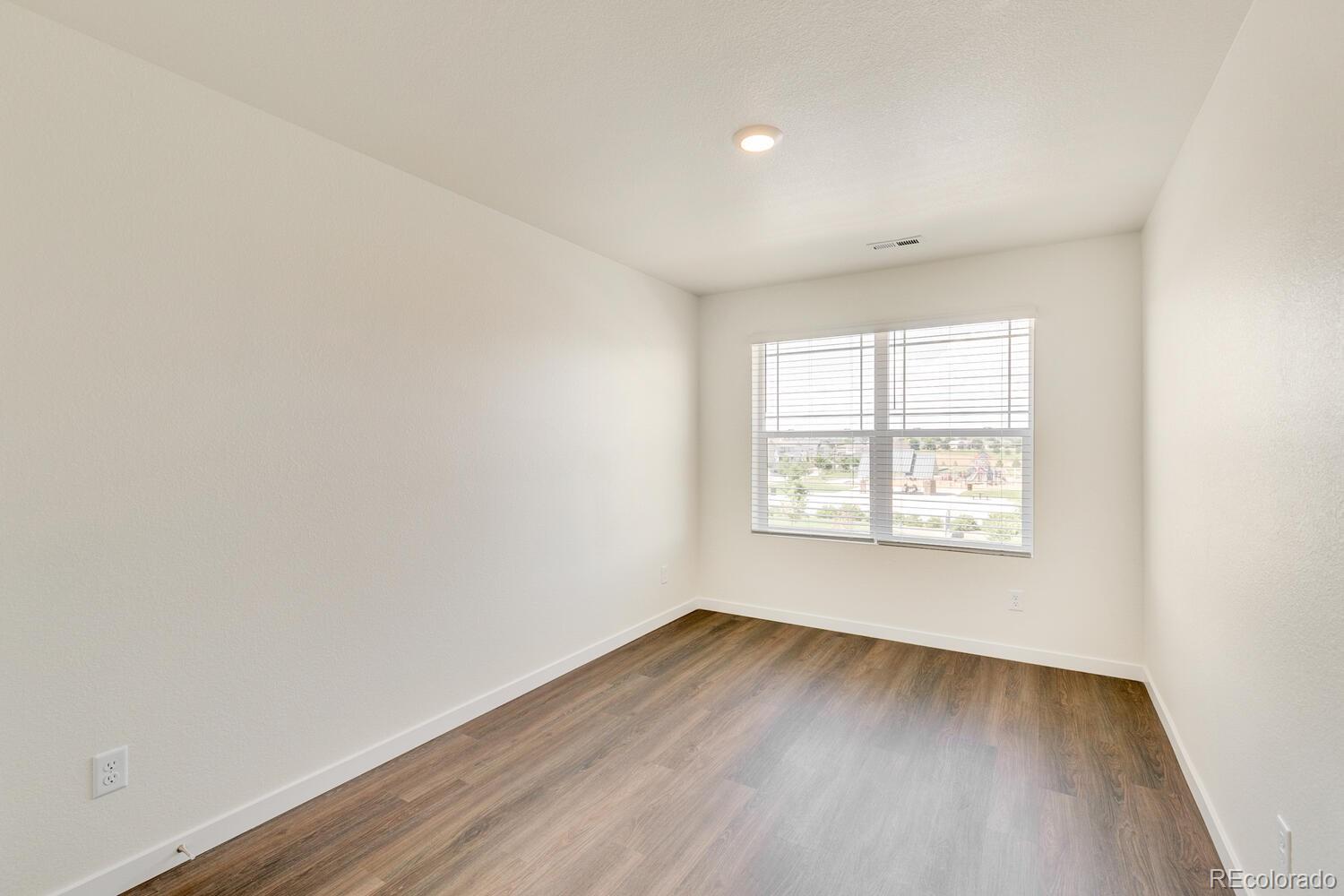 MLS Image #20 for 9825  bahama street,commerce city, Colorado