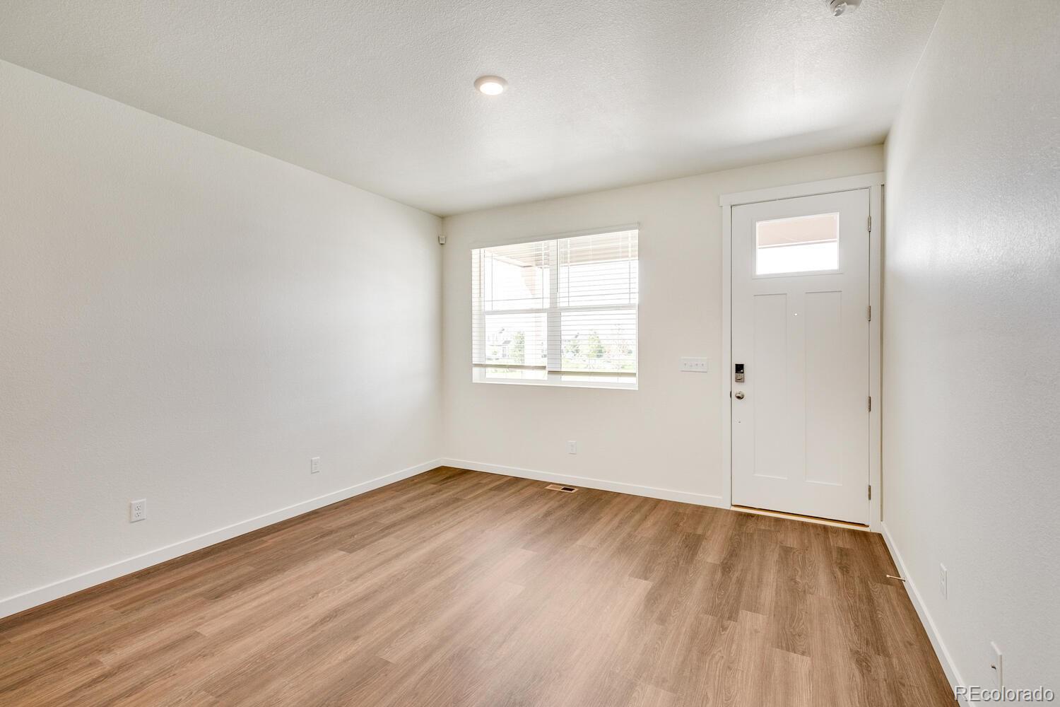 MLS Image #4 for 9825  bahama street,commerce city, Colorado
