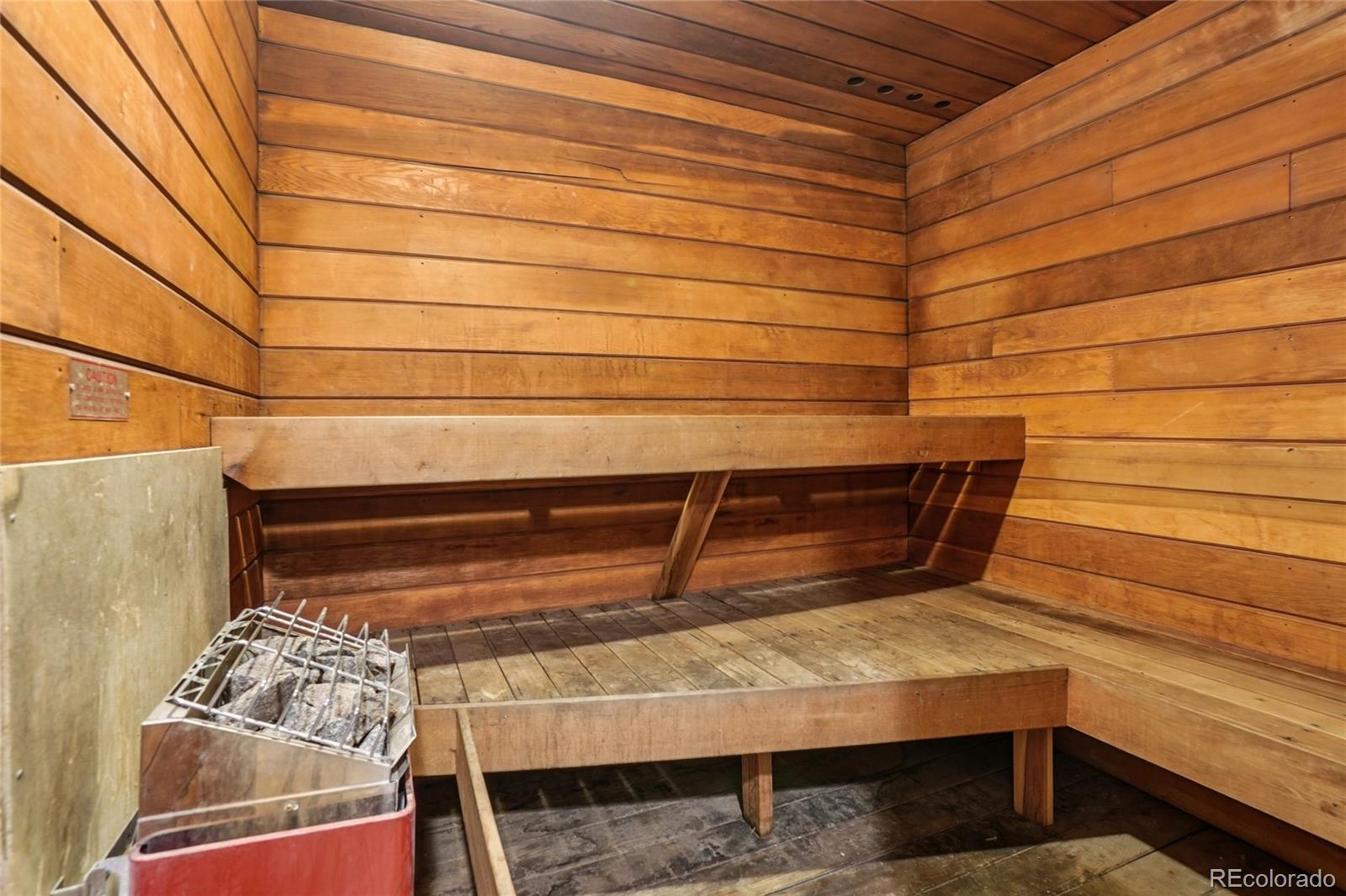 MLS Image #27 for 909 n logan street 4j,denver, Colorado