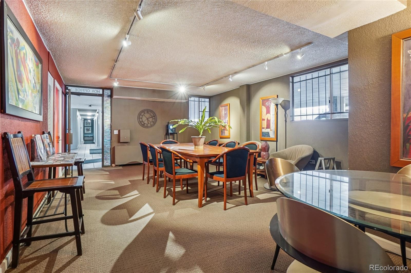 MLS Image #28 for 909 n logan street 4j,denver, Colorado