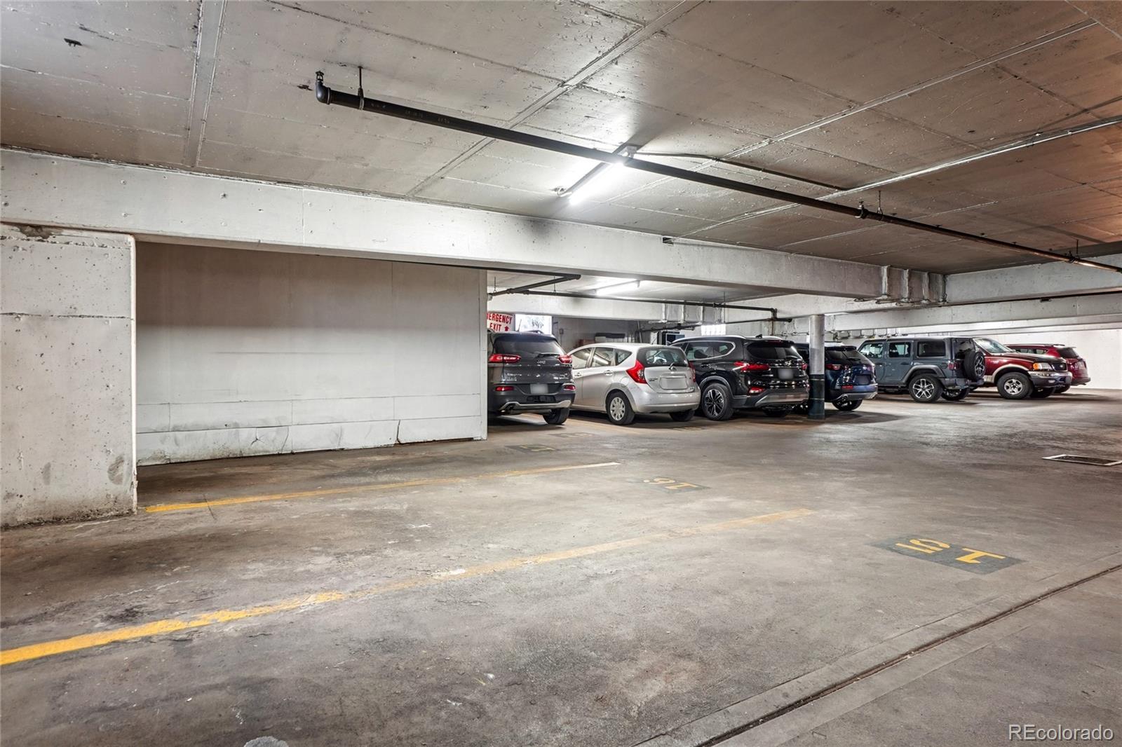MLS Image #30 for 909 n logan street 4j,denver, Colorado