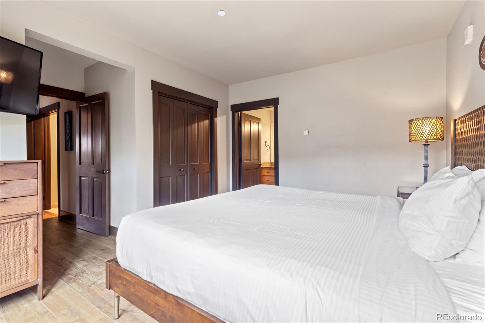 MLS Image #23 for 129  river run road 8053,keystone, Colorado