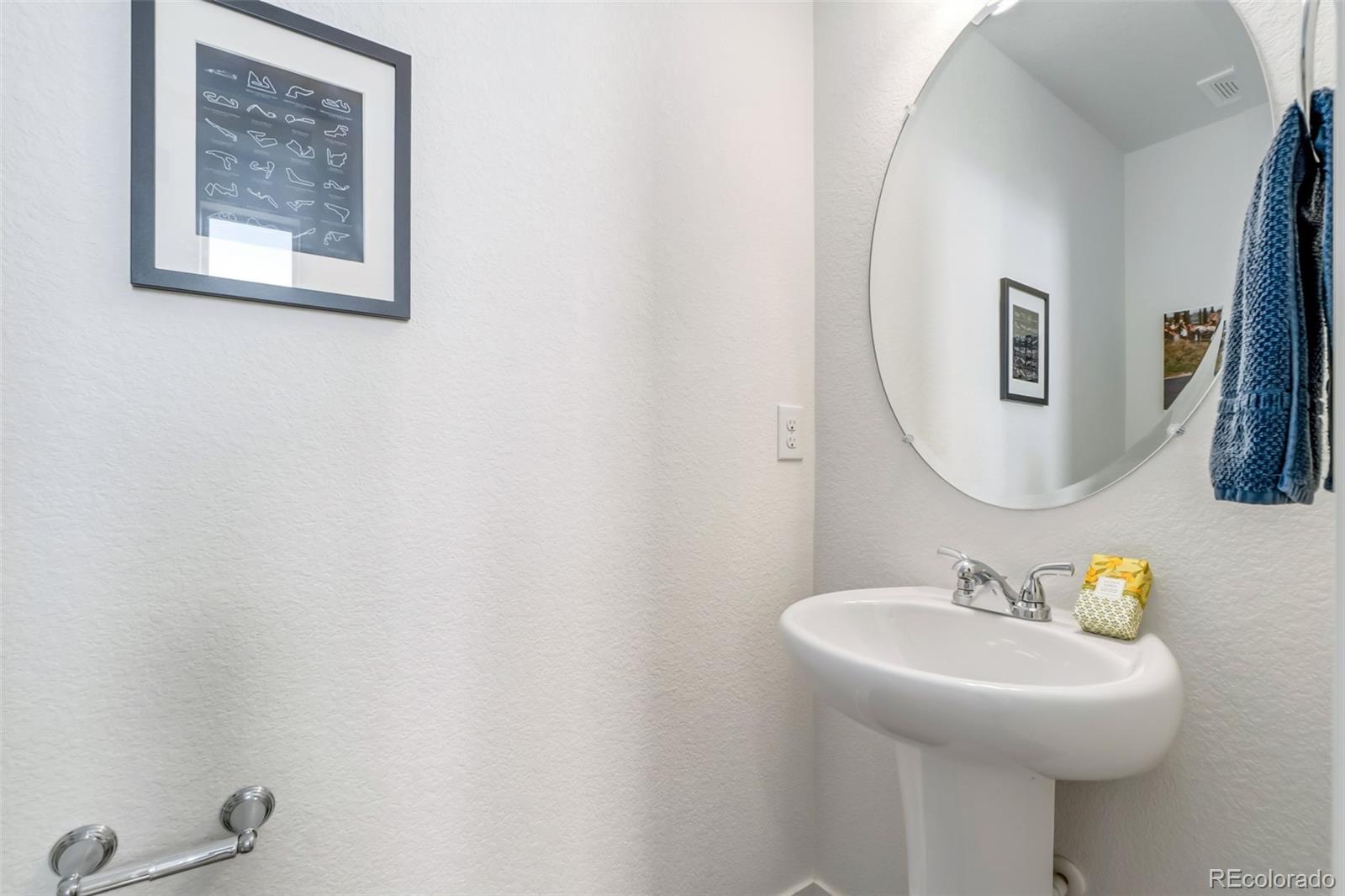 MLS Image #11 for 10206  zeno street,commerce city, Colorado