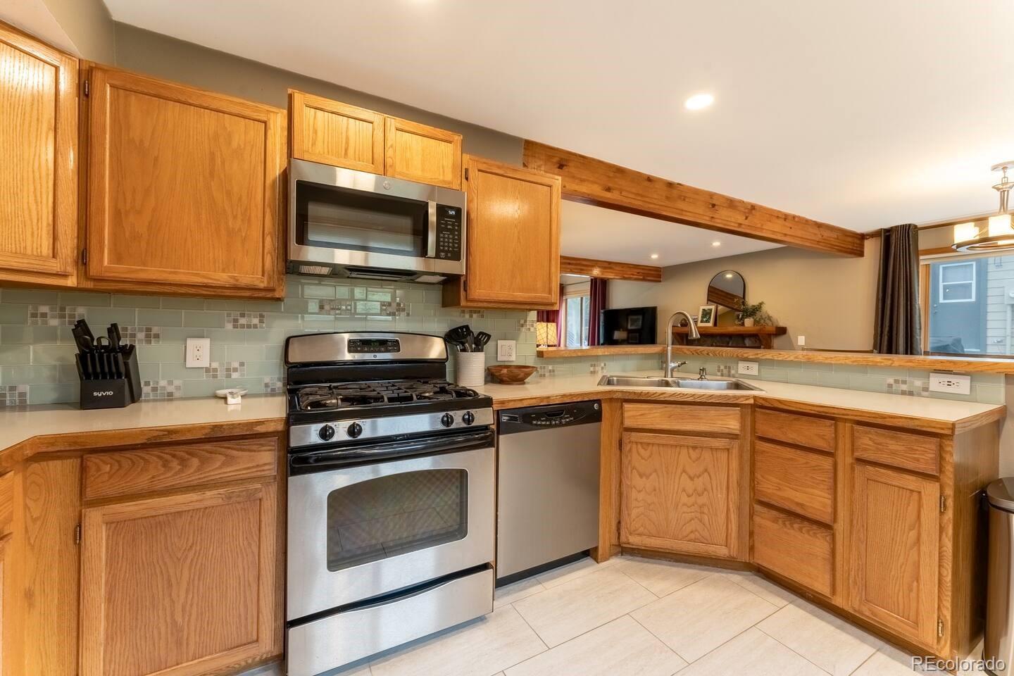 MLS Image #8 for 518  bighorn circle,silverthorne, Colorado