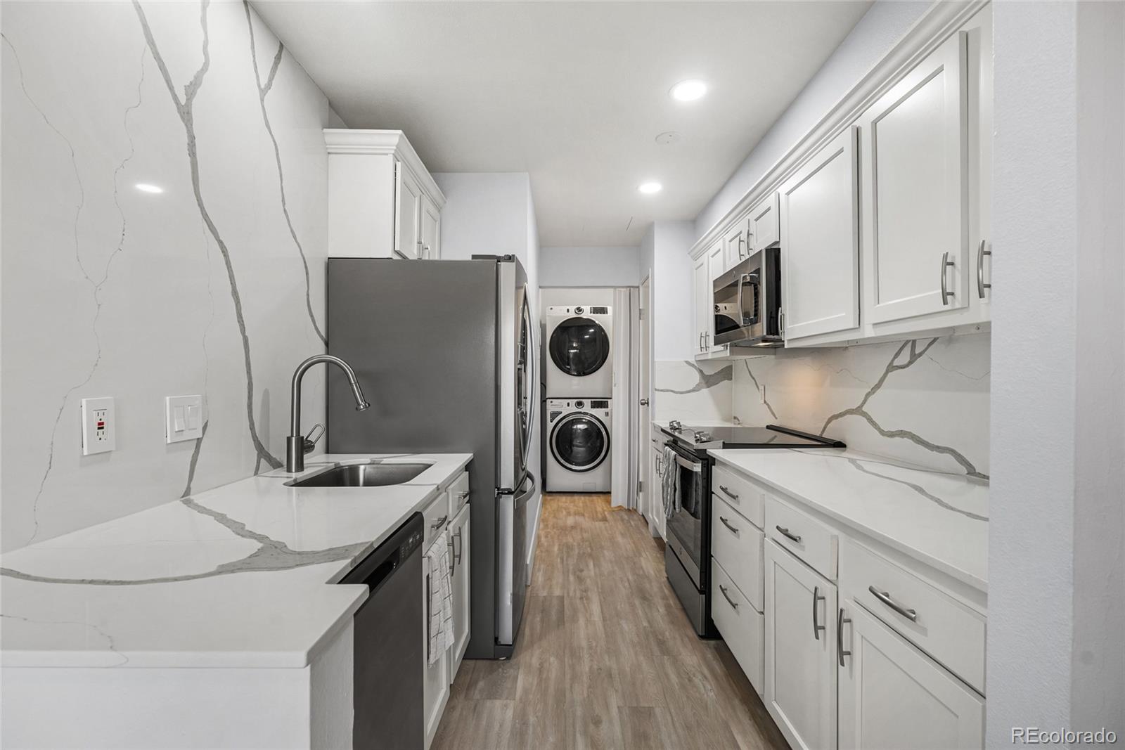 MLS Image #5 for 2835 s monaco parkway,denver, Colorado