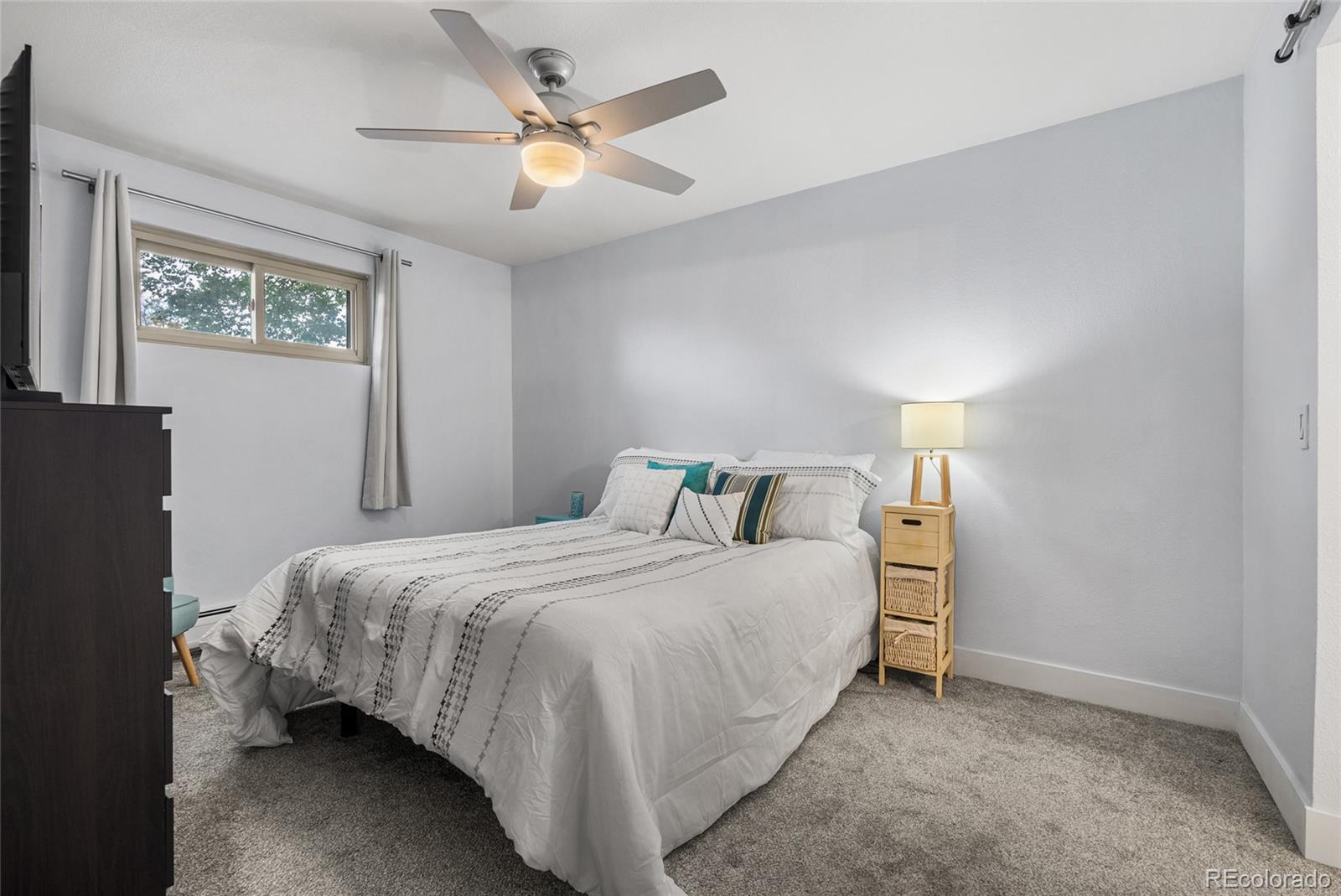 MLS Image #9 for 2835 s monaco parkway,denver, Colorado