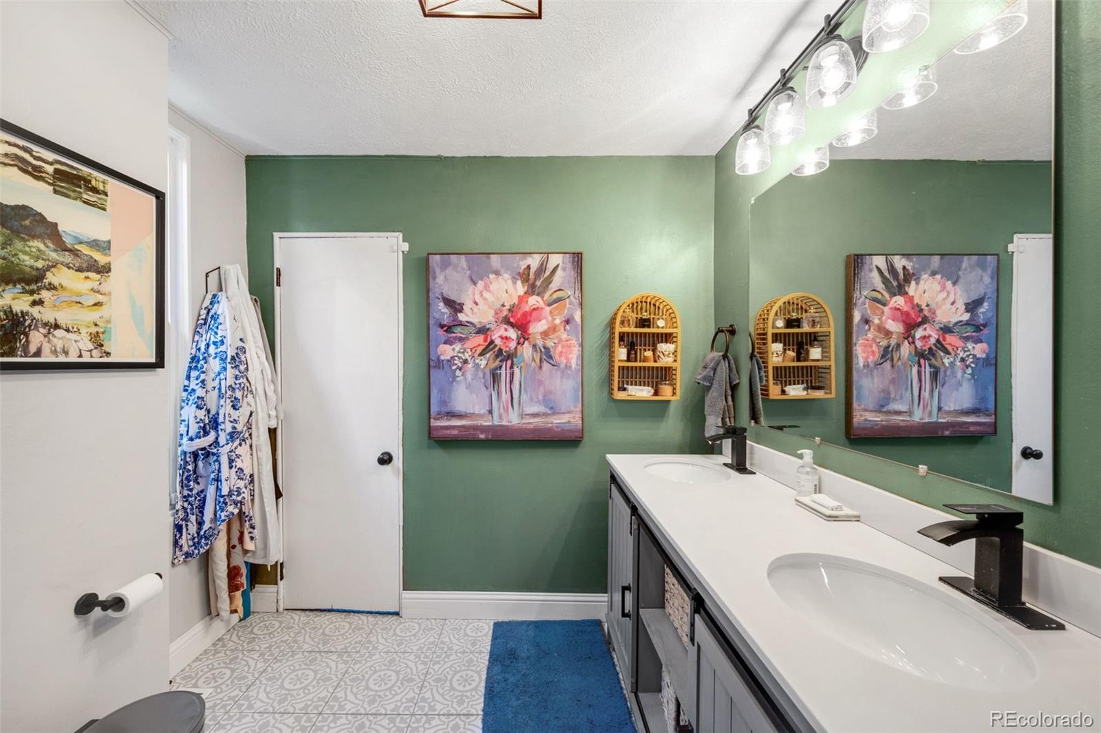 MLS Image #13 for 3312 w 38th avenue,denver, Colorado