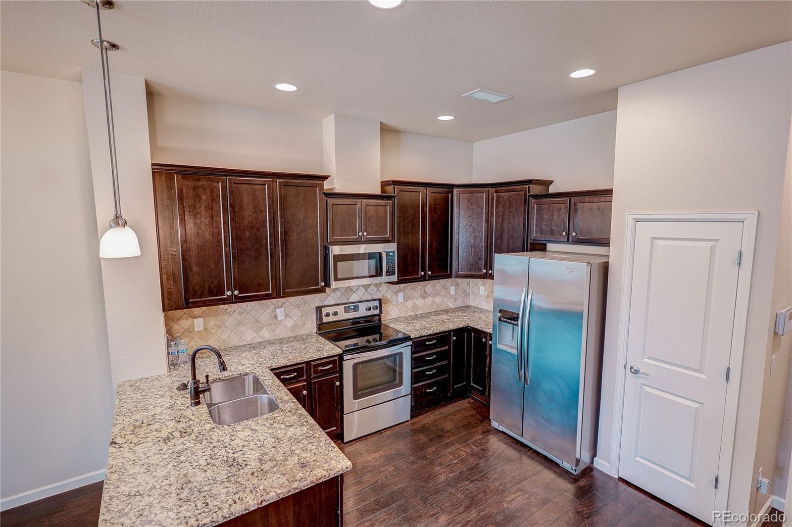 MLS Image #13 for 2346  central park boulevard,denver, Colorado