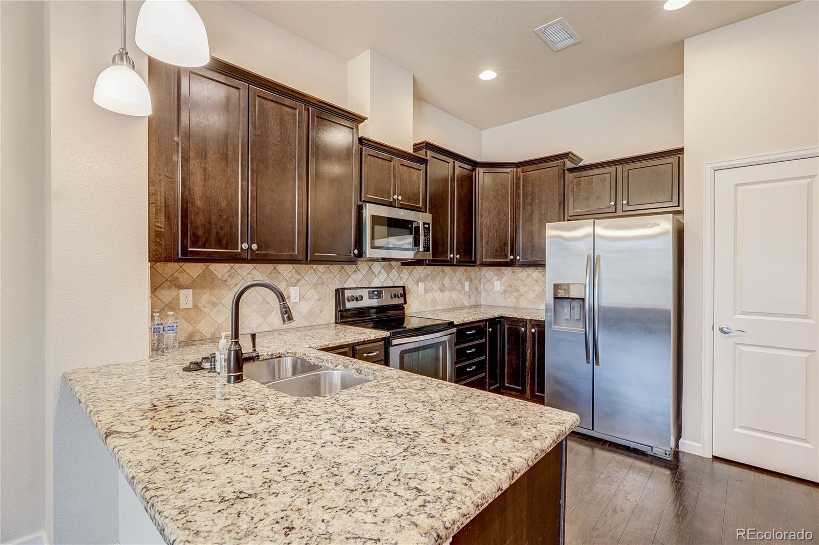 MLS Image #8 for 2346  central park boulevard,denver, Colorado
