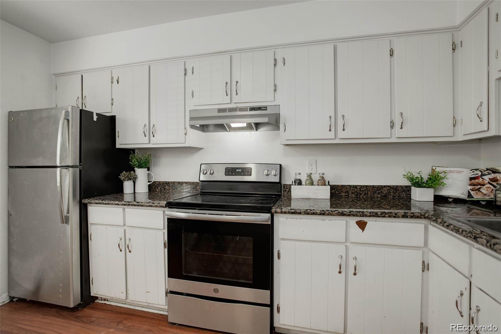 MLS Image #4 for 1638  chester street,aurora, Colorado