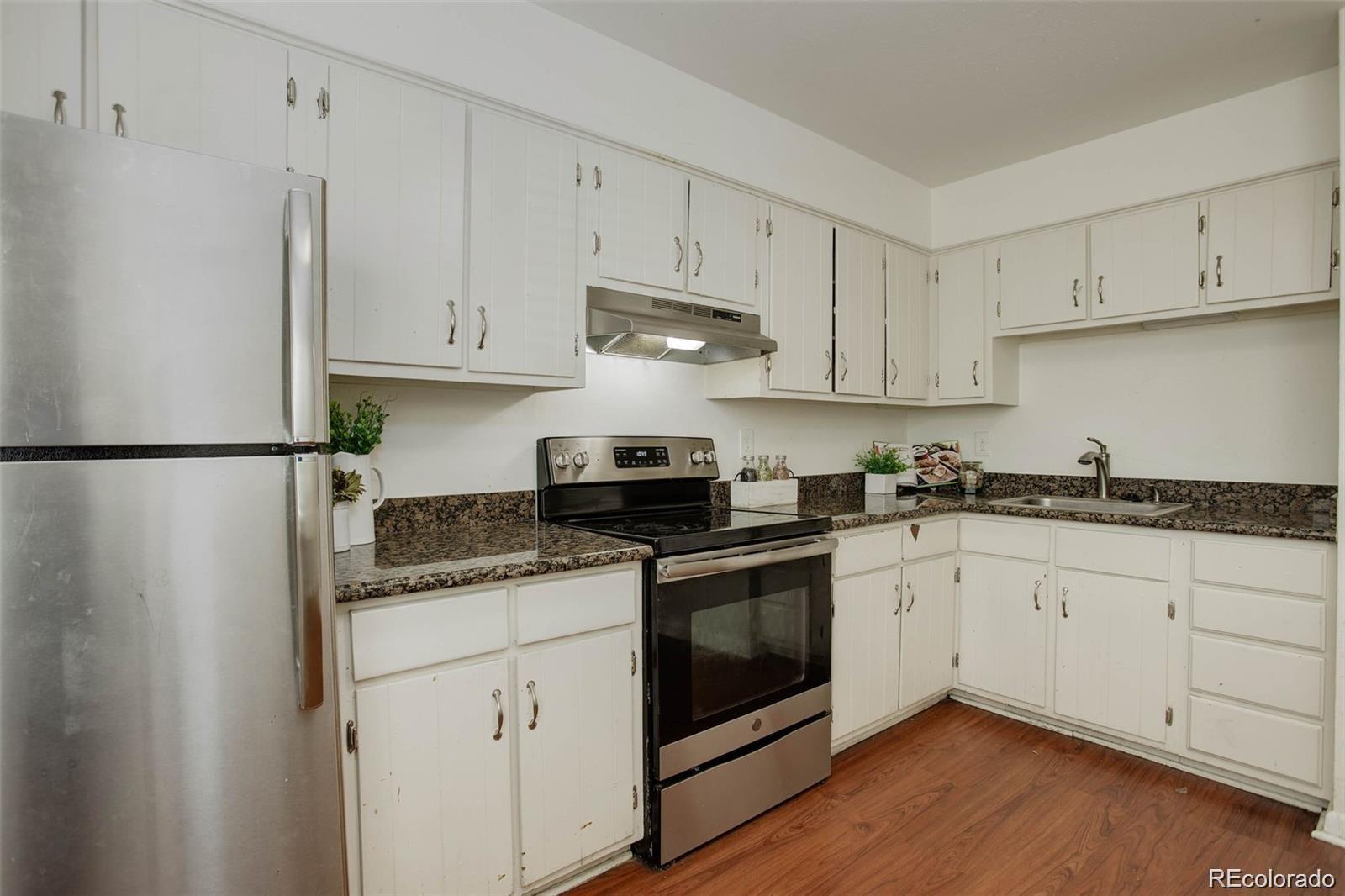 MLS Image #5 for 1638  chester street,aurora, Colorado