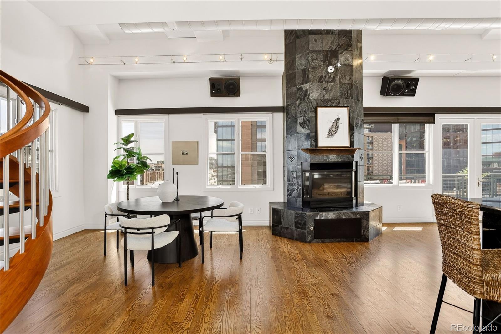 MLS Image #12 for 1735  19th street,denver, Colorado