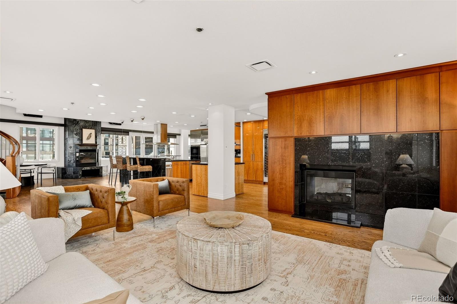 MLS Image #16 for 1735  19th street,denver, Colorado