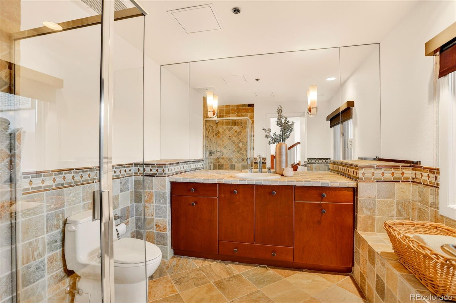 MLS Image #23 for 1735  19th street,denver, Colorado