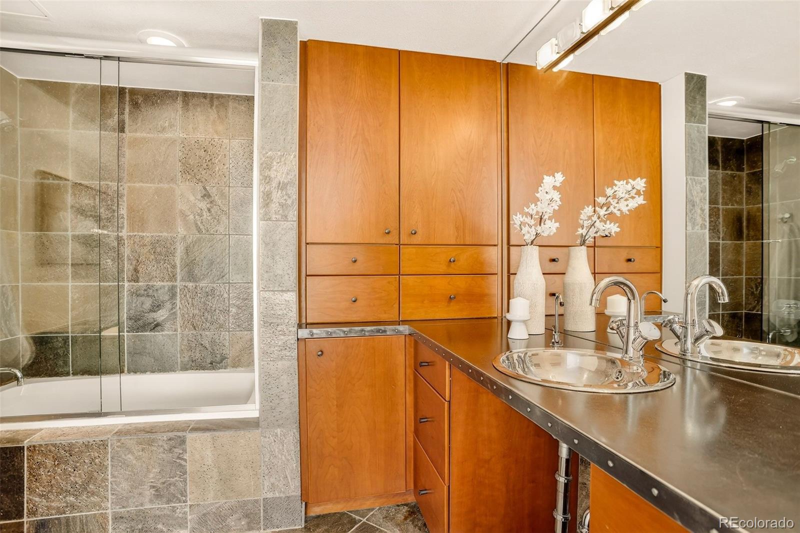 MLS Image #30 for 1735  19th street,denver, Colorado