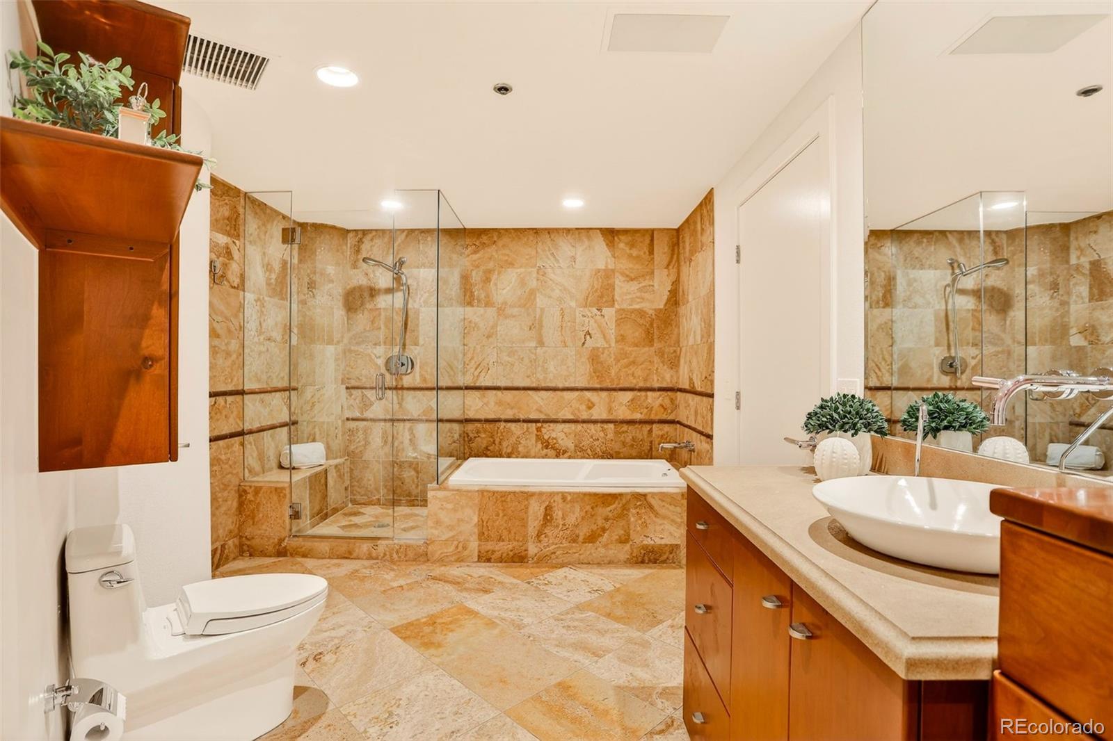 MLS Image #36 for 1735  19th street,denver, Colorado