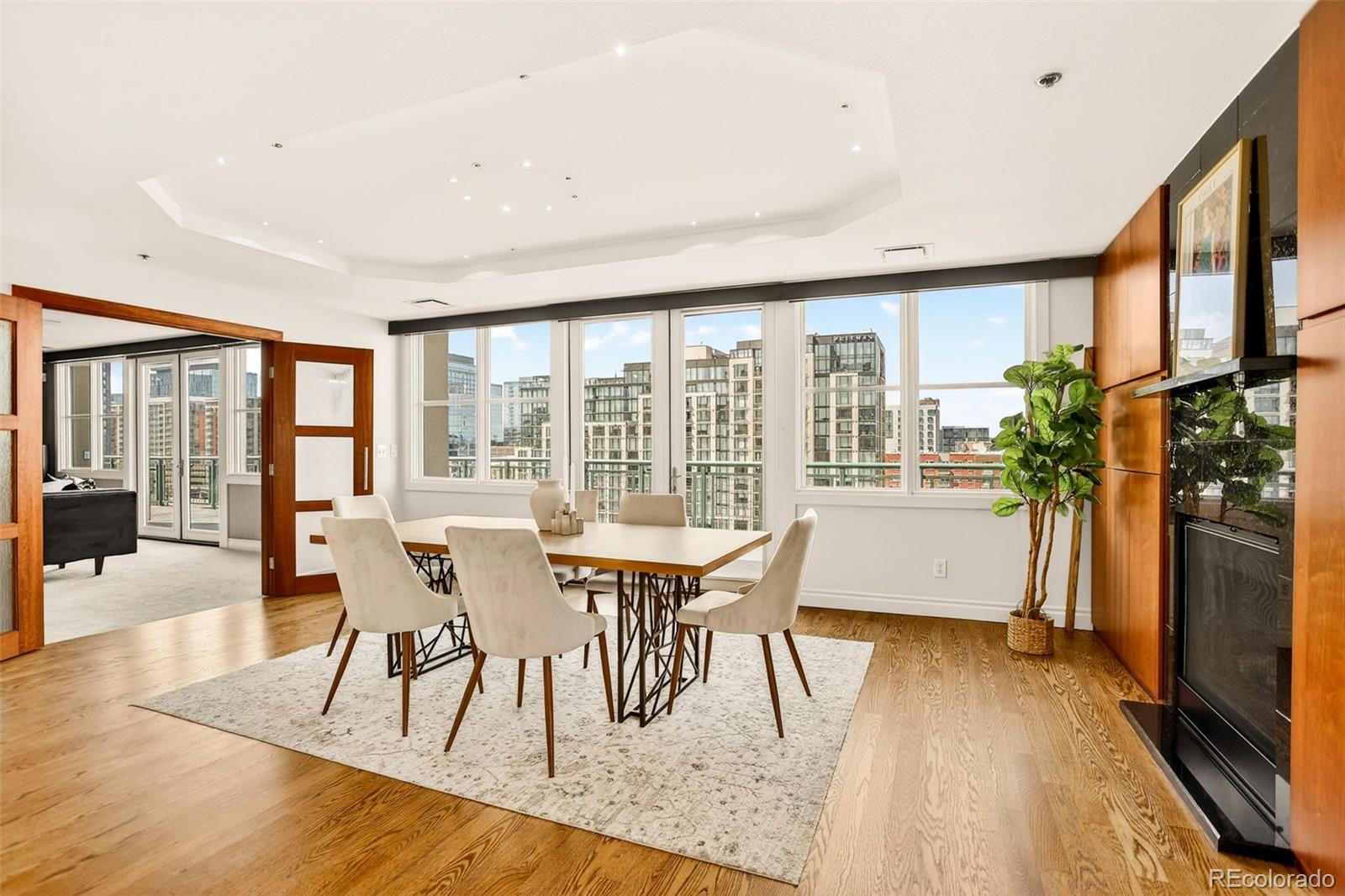 MLS Image #6 for 1735  19th street,denver, Colorado