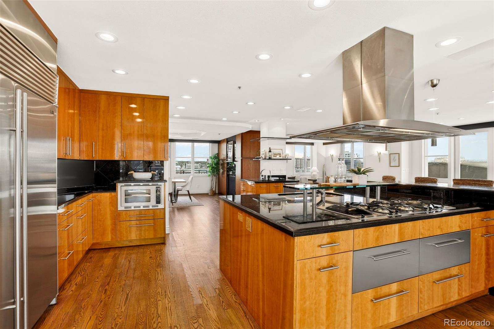 MLS Image #9 for 1735  19th street,denver, Colorado